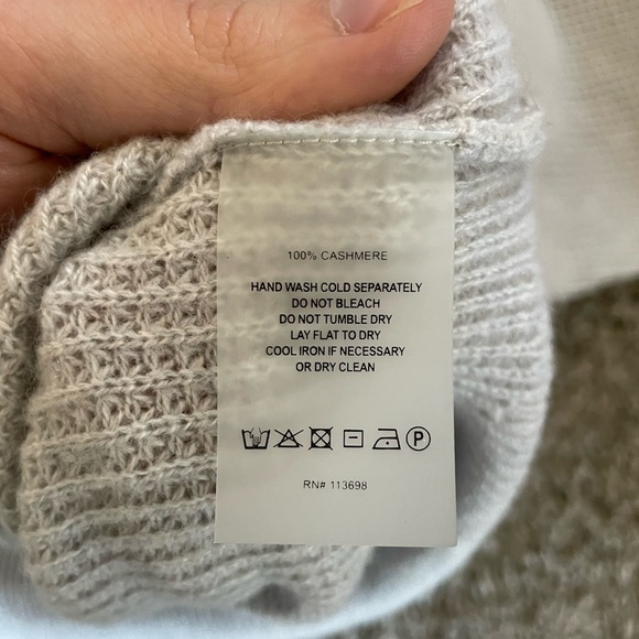 MARGARET O’LEARY 100% Cashmere sweater. Light gray. Size XS - Picture 2 of 4